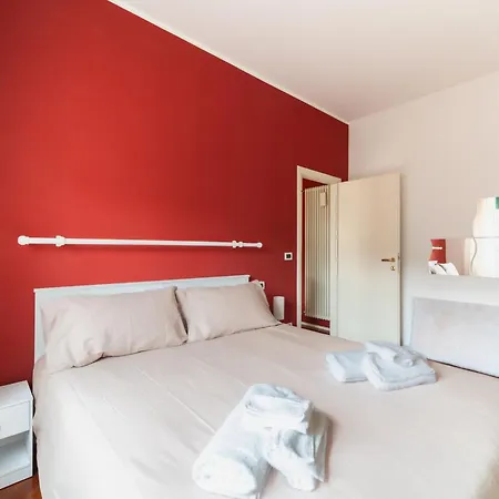 5 Min Dalla Stazione Poi Spazio E Comfort * Bologne